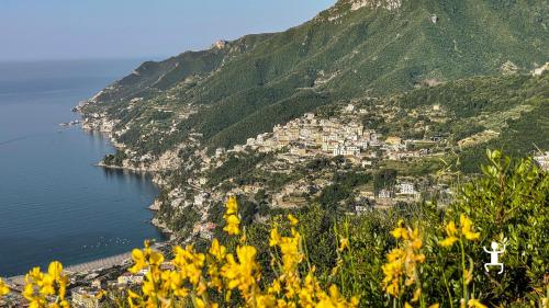 Monte San Liberatore, with its characteristic hump-shaped silhouette, overlooks the cities of Cava de' Tirreni, Vietri sul Mare, and Salerno