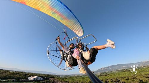 Gift card for an adrenaline-pumping paragliding experience in Paestum, Campania.