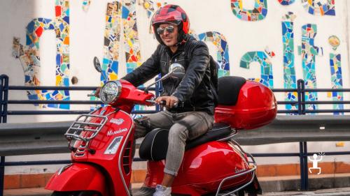 Tour from Naples by vespa with tour guide