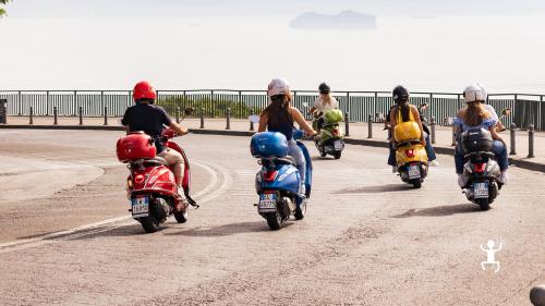 Vespa tours of Naples scenic spots for couples