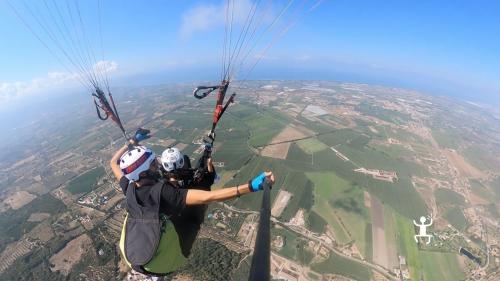 Volo in parapendio sugli agriturismi più belli del cilento 