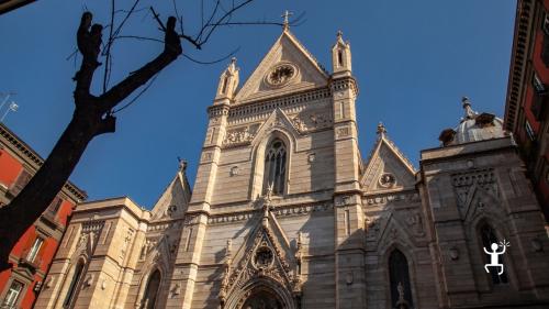 Historic church of Naples of the 700 to experience in Campania