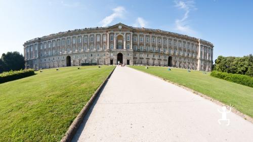 Veduta della Reggia di Caserta dal Parco in Campania