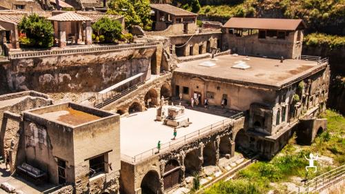 View of Herculaneum city of the Romans with guided visit to the excavations