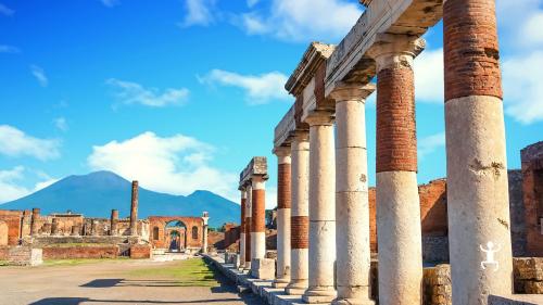 Experience Pompeii and family horse riding in Campania