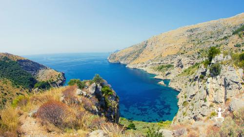 Panoramic route with AIGAE guide in the Bay on the Sorrento and Amalfi Coasts in Campania