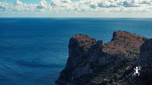 Experience the Bay of Ieranto between nature and trekking on the Sorrento Peninsula and the Amalfi Coast in Campania