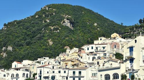 guided hiking experience among the villages of the amalfi coast in campania