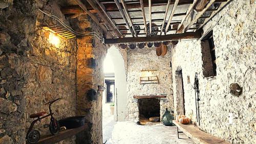 Experience in Campania details of the stable and the nineteenth-century villa