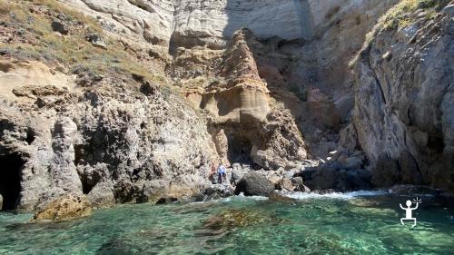 Group experience in Ischia with guided kayak tour to discover the most striking caves of the Mediterranean in Campania, Italy