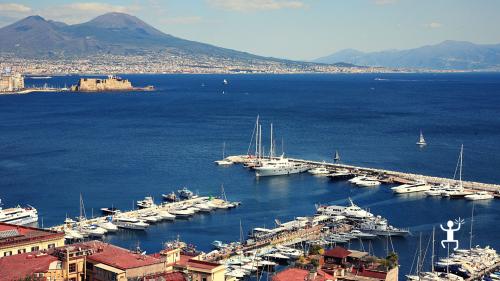 <p><p>Gulf of Naples in Campania and its boats in the port of Sorrento</p></p>