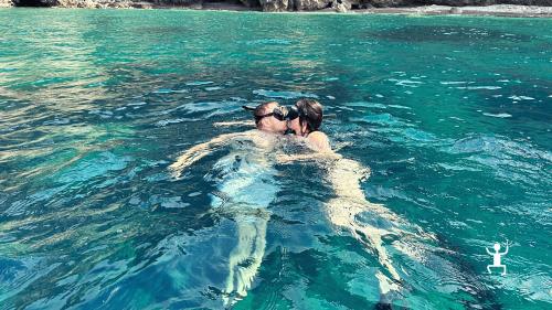 <p><p>Snorkelling Experience in Campania for Couples in the Bay of Jeranto Nature Reserve departing from Massa Lubrense in Campania</p></p>