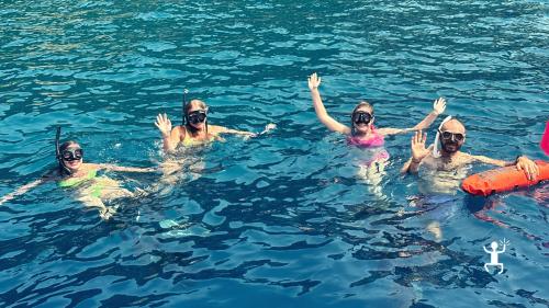 <p><p>Group Snorkelling Experience in Campania to Discover the Jeranto Bay Nature Reserve</p></p>