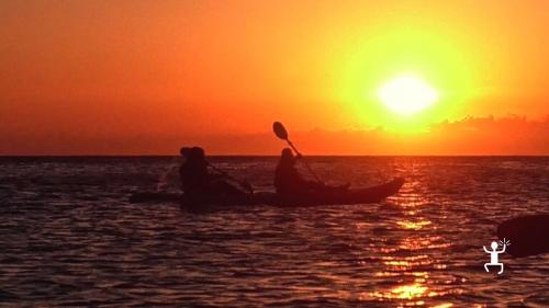 Couple experience in Campania with a canoe tour and sunset aperitif departing from Massa Lubrense