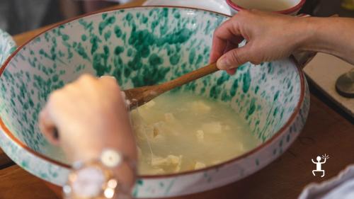 Pizza making lesson for groups in Campania, Sorrento with tasting and demonstration of Mozzarella Campana DOP