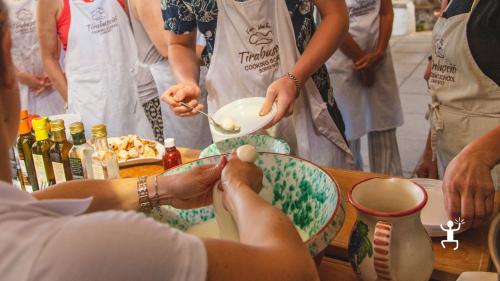 pizza tasting experience in Campania on the Sorrento coast at a cooking school