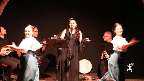 Spettacoli da non perdere a Napoli a teatro con storia della canzone napoletana tradizionale 