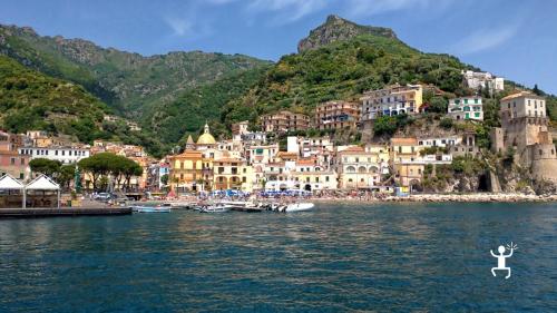 Experience Campania for groups with electric bike and boat tour on the Amalfi Coast